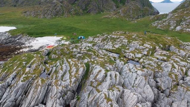 Camp of sea kayakers. Barents Sea. DJI Spark. DJI Spark video . смотреть онлайн