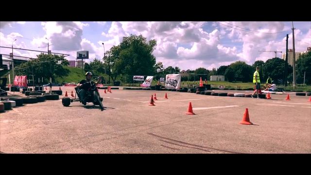 First DRIFT TRIKE battle? смотреть онлайн