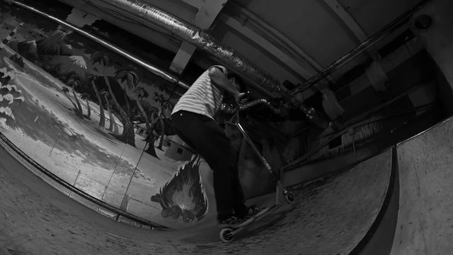 Kostya Khatrusov \ One day in KSS park \ Scootering смотреть онлайн