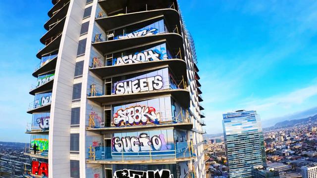Urban Canvas Unleashed: Downtown LA Graffiti Takeover! FPV Capture 🎨 смотреть онлайн