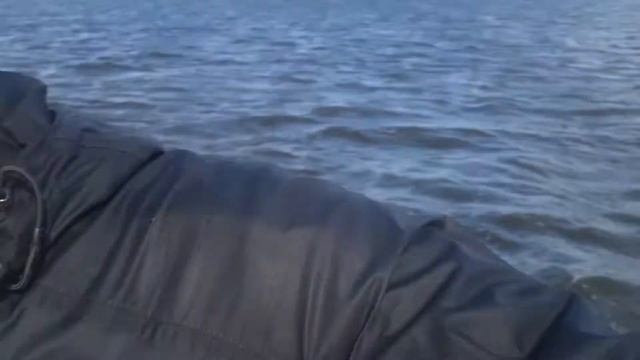 Мачта сломалась во время парусной регаты смотреть онлайн