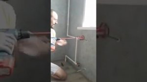 Как можно быстро закрутить крепления для батарей