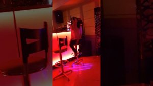 К единственному нежному в караоке