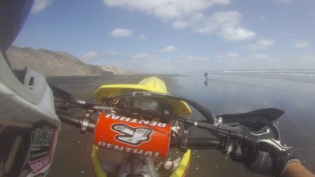 2 rmx450s doing wheelies смотреть онлайн