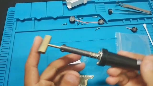 Como trocar o flat do lcd do painel do prisma, celta, corsa, classic.. смотреть онлайн