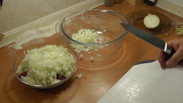 Настоящая самбуса-самса из баранины и теста прослоенного курдючным жиром | Очень вкусно! смотреть онлайн