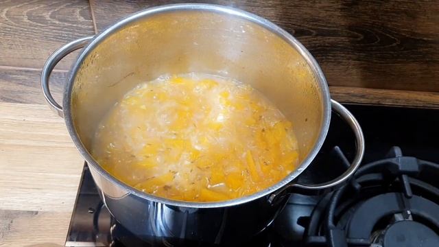 Тыквенный крем-суп со сливками в одной кастрюле, быстро и удобно. Ужин для двоих. смотреть онлайн