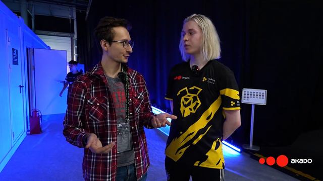 Интервью с znxxX во время Фиджитал Игры Казань | Team Websterz смотреть онлайн