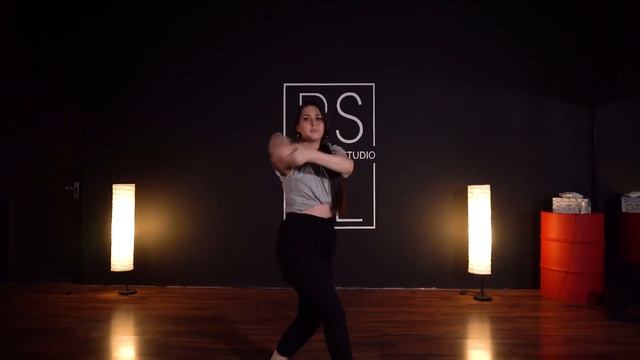 MARINA PSHENO | MARY GU LOC DOG - БЕЛАЯ ВОРОНА | смотреть онлайн