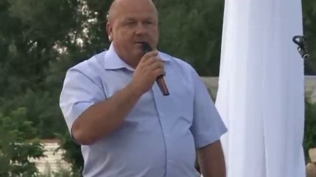 Маркс ТВ: Вручение золотых и серебряных медалей выпускникам школ смотреть онлайн