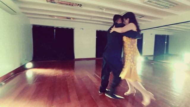 Jimmy by Solo Tango Orquesta - Mark Lester Garcia y Aimee Celine смотреть онлайн