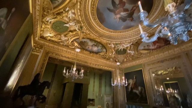 Солнечная прогулка по дворцу и садам Во-ле-Виконт. смотреть онлайн