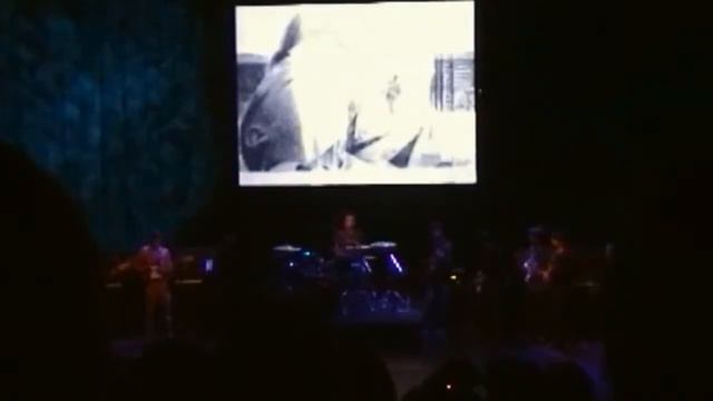 Rhys Chatham - Guitare trio - Barcelone смотреть онлайн