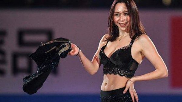 Леонова об откровенном наряде Туктамышевой: Я бы на лед в таком не вышла