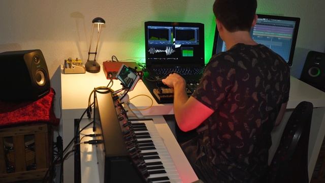 MS 20 Live Techno Jam - Photon - (Korg MS-20 Mini, Korg Volca Keys) смотреть онлайн