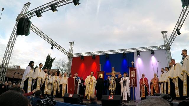 НЕ ДАМО СВЕТИЊЕ молебан храм рођења Пресвете Богородице Сремска каменица ЛИТИЈА 23 02 2020 го смотреть онлайн