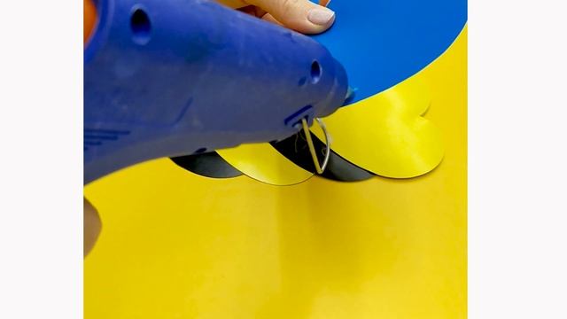 СУПЕР ПОДЕЛКА, ОТКРЫТКА - ПЧЕЛКА своими руками. Бери и Делай Легко и просто! ИдейкиЗаКопейки смотреть онлайн