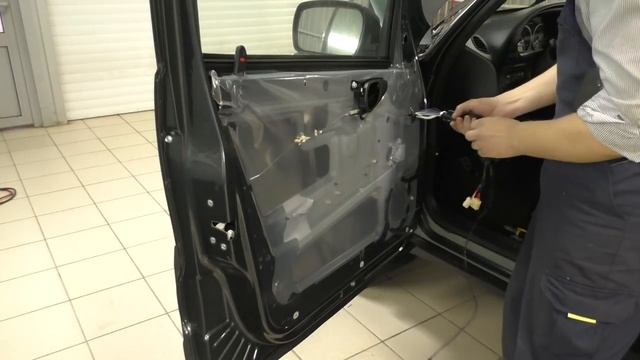 Автоматические электростеклоподъемники в Шевроле Нива.mp4 смотреть онлайн