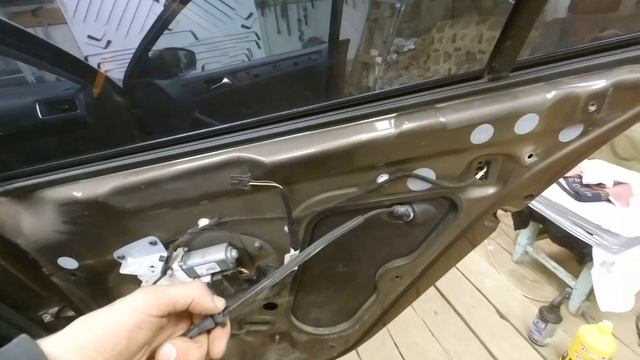 VW Jetta разборка передней и задней двери смотреть онлайн