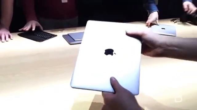 New MacBook Hands On 12 inch Retina Display 2015 смотреть онлайн