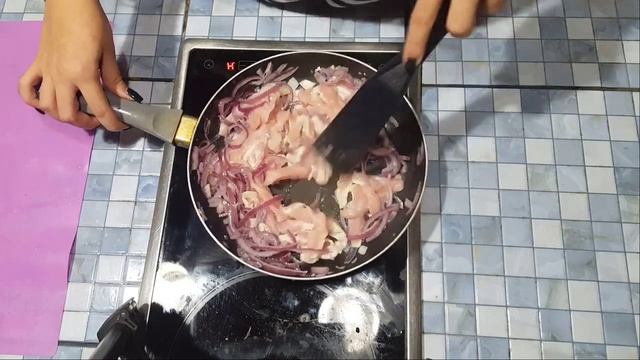 Жульен из куриного филе без сыра. Спагетти с куриным жульеном. Как приготовить жульен. смотреть онлайн