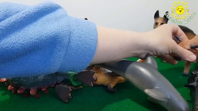 Огромные фигурки Животных. Распаковка игрушек для детей смотреть онлайн