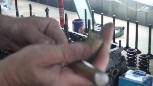 РЕМОНТ ГБЦ ЗАМЕНА НАПРАВЛЯЮЩИХ ВТУЛОК КЛАПАНОВ ВАЗ 2106 (ЧАСТЬ 7)