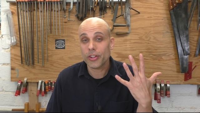 Woodworking with very few clamps (maybe only 5). смотреть онлайн