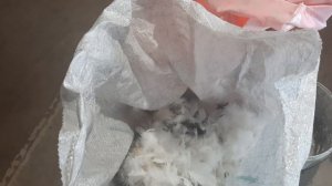 Как сделать подушку из гусиного пуха и пера.Набиваю подушку пухом и пером.