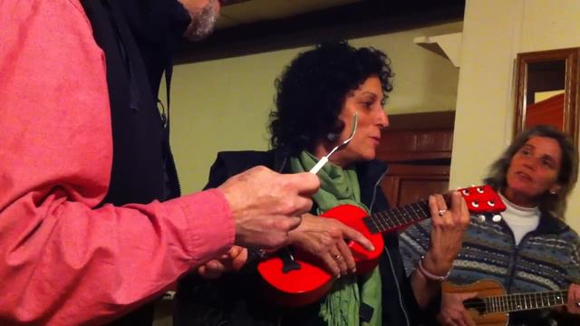 Shabbat is Here ukulele trio at the Jewish Fellowship of Chester County смотреть онлайн