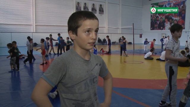 СПОРТИВНАЯ ИНГУШЕТИЯ ВОЛЬНАЯ БОРЬБА 10032021 смотреть онлайн