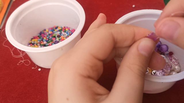 Расплетаю украшения ручной работы 💯💯💜 Те которые мне не нужны 😋😋😋2 часть 💖 смотреть онлайн
