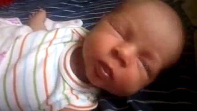 Мама снимала спящего ребенка. Всего 5 дней, а миллион эмоций! смотреть онлайн