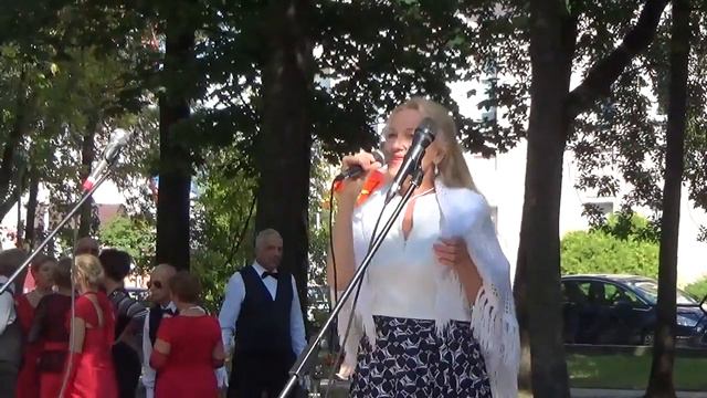 16.09.2023 ОЛЬГА НЕКРАШЕВИЧ ПОЕТ В СКВЕРЕ им.А.ГРОМЫКО НА ДЕНЬ ГОРОДА. ГОМЕЛЬ БЕЛАРУСЬ. смотреть онлайн