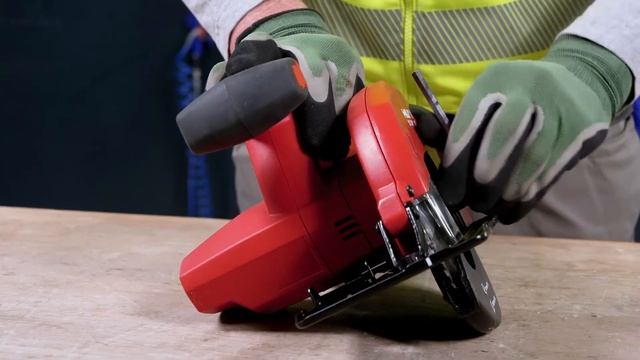 Comment configurer et utiliser la scie circulaire sans fil SC 5ML-22 Nuron de Hilti смотреть онлайн