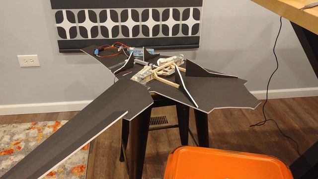 RC B1-B First Wing Swing смотреть онлайн