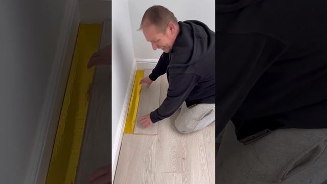 How To Cut A Strip In For Laminate Flooring