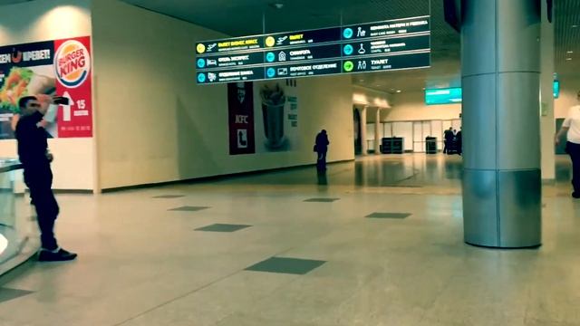 Сгонял в Сочи поздней осенью. Купаюсь в море нога в гипсе. смотреть онлайн