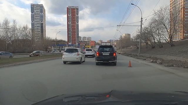 НОВОСИБИРСК / ИНТЕРЕСНАЯ ПОЕЗДКА смотреть онлайн