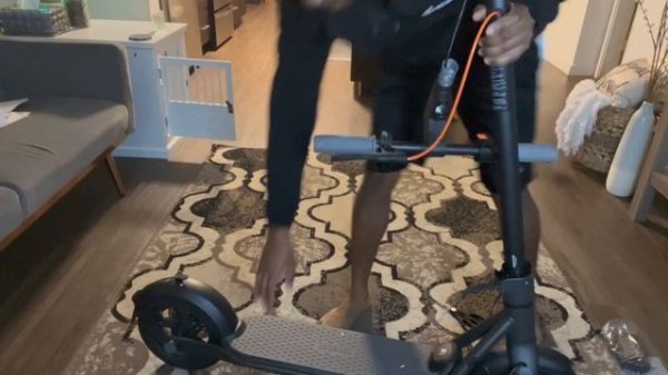 Segway Ninebot KickScooter F30 Unboxing