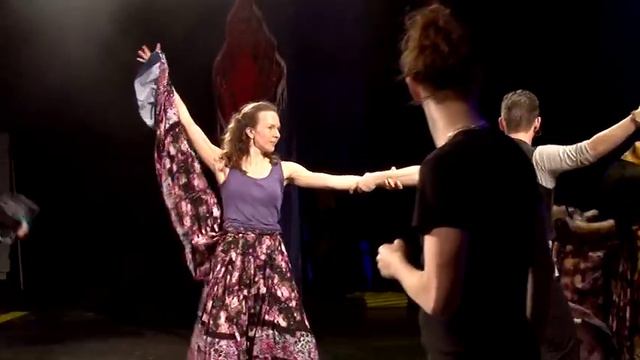 В Саратове начались гастроли театра неслышащих актеров смотреть онлайн