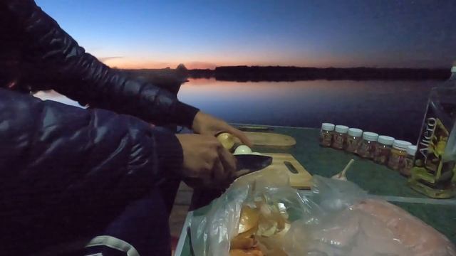 ГАРАЖ НА ПЛОТ|24 ЧАСА НА ВОДЕ|СПЛАВ НА ПЛОТЕ|ГАРАЖ-ПЕНАЛ смотреть онлайн