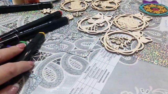 Готовимся к Новому году / Игрушки - своими руками / смотреть онлайн