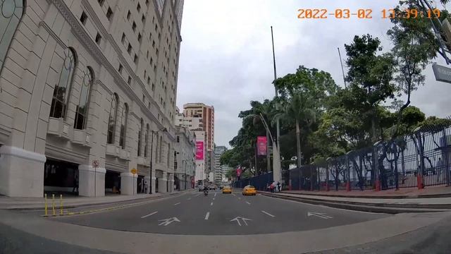 Guayaquil : Malecón Simón Bolívar смотреть онлайн
