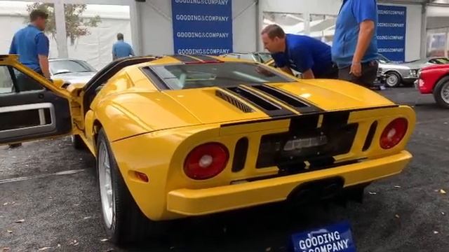 2005 Ford GT Cold Start смотреть онлайн