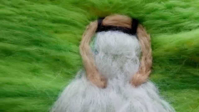 Мокрое и сухое валяние на примере картины из шерсти смотреть онлайн