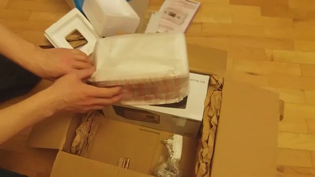 Распаковка посылки от МирТехники.NET - радиоприёмники Medion. смотреть онлайн