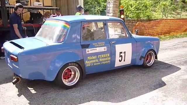 Course de côte de La Malène (48) - R8 Gordini смотреть онлайн
