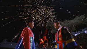 Солнце в объятиях луны, 3 серия. Как лепестки, как пламя