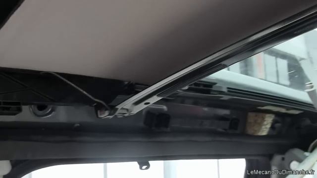 Tutoriel 407 #03 Réparation velum store occultant 407 SW смотреть онлайн